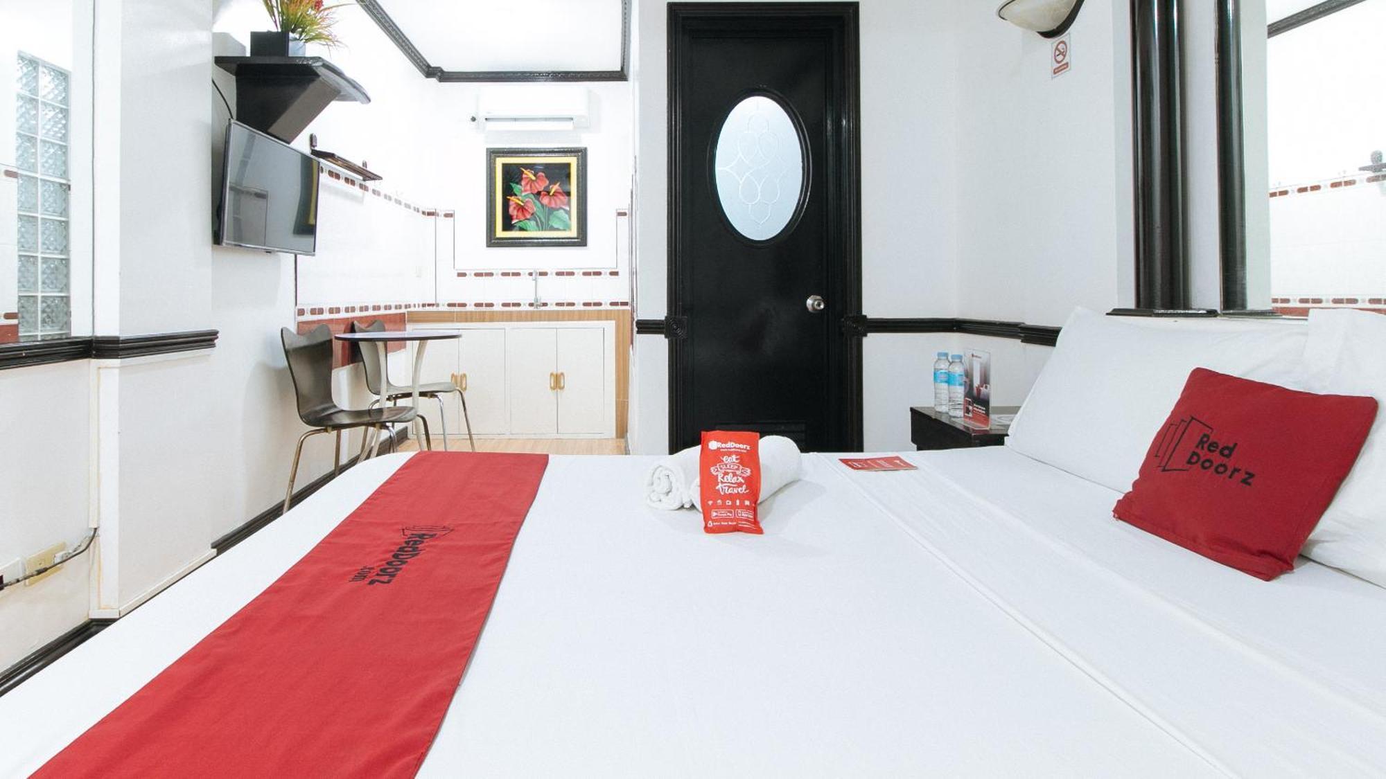 Reddoorz At Plus Villa Gloria Taguig Extérieur photo