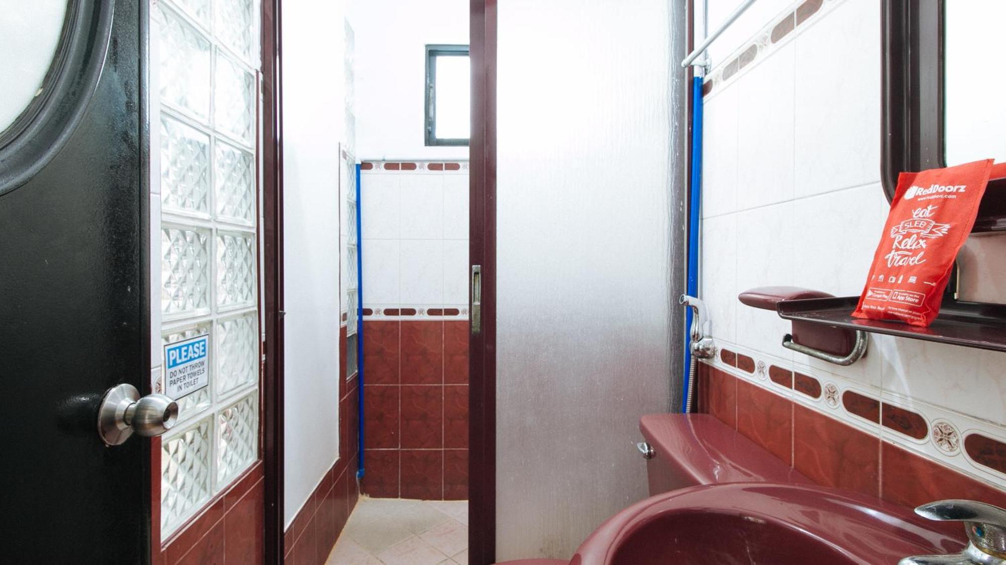 Reddoorz At Plus Villa Gloria Taguig Extérieur photo