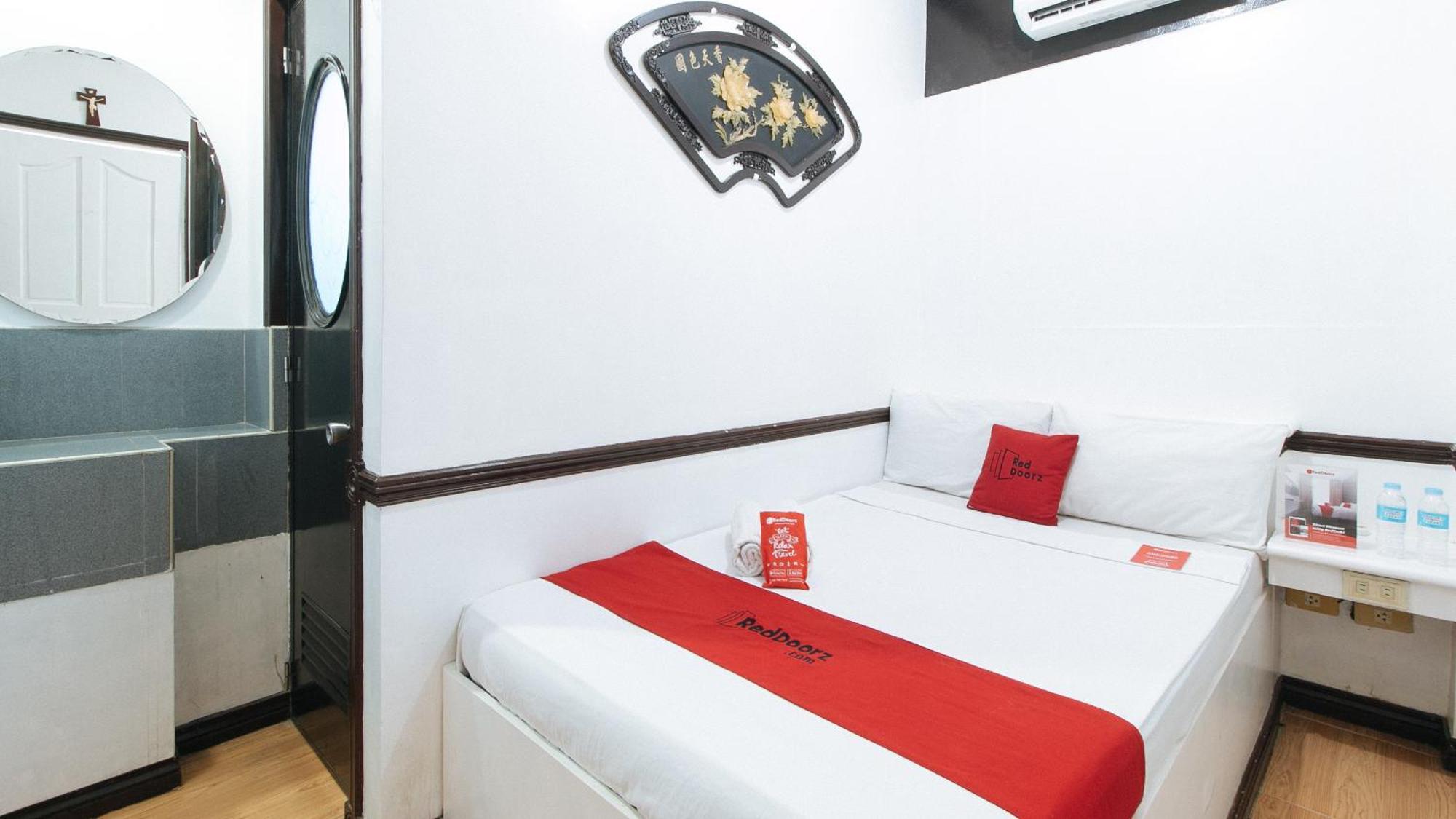 Reddoorz At Plus Villa Gloria Taguig Extérieur photo