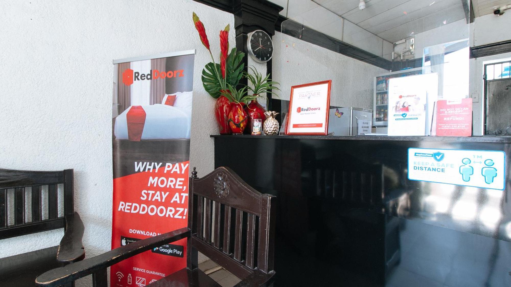 Reddoorz At Plus Villa Gloria Taguig Extérieur photo